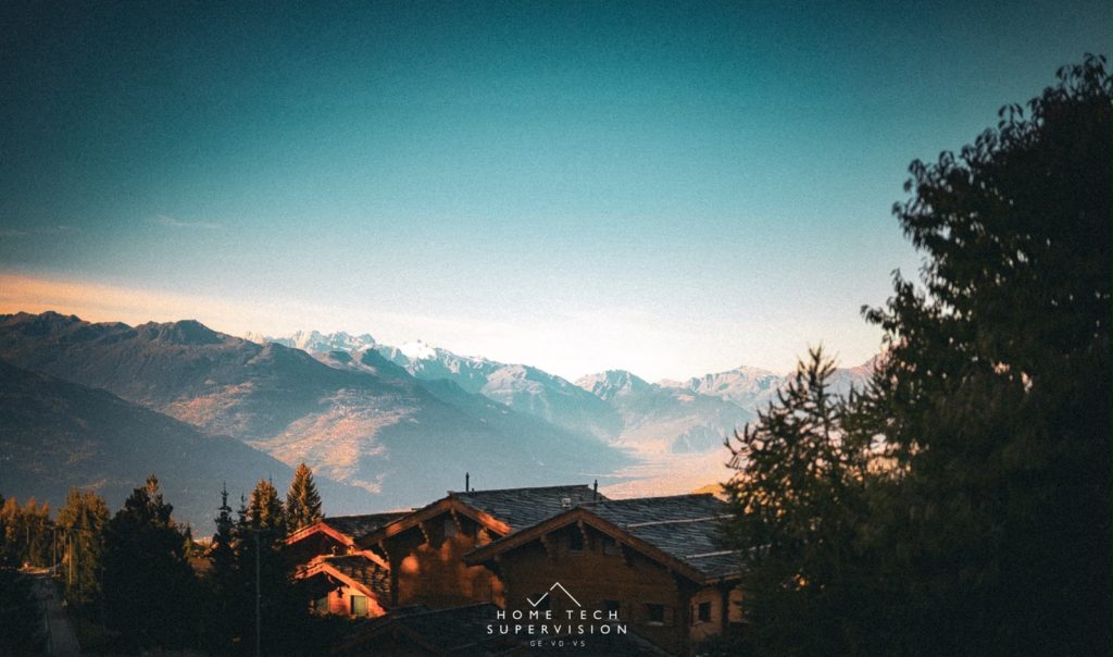 Vue sur les Alpes valaisannes depuis Crans-Montana