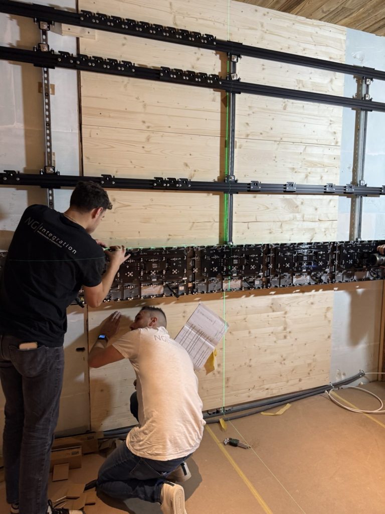 Alignement au laser de la structure du mur LED